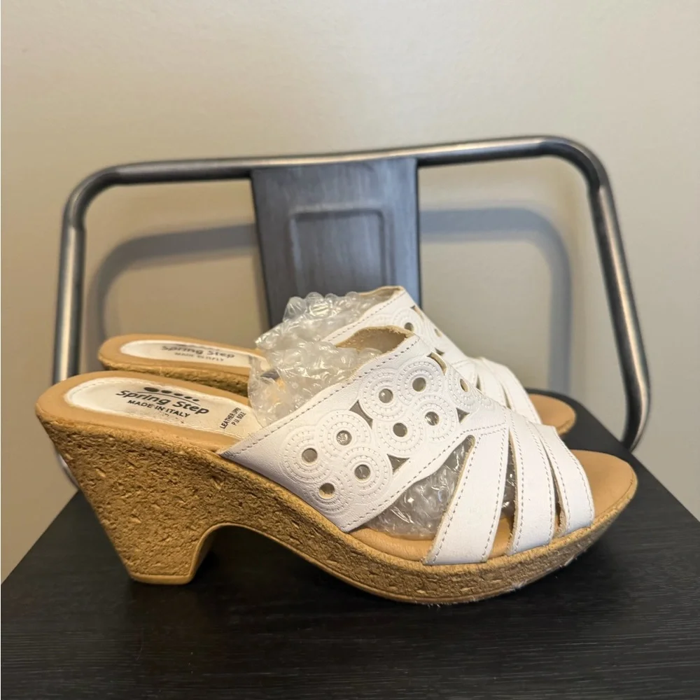 Spring Step White Leather Cutout Slide Sandals EU 38 Made in Italy Comfort Heels